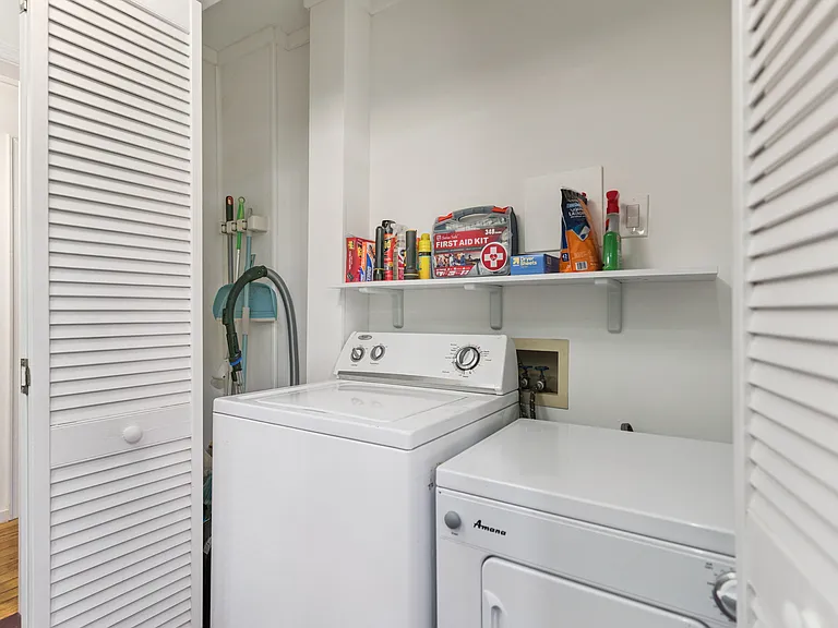 61 Maxwell Ave — Photo 38