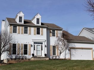 343 Saint Lawrence Cir, Northfield, OH 44067
