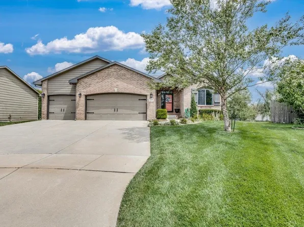8717 W Conrey Ct, Wichita, KS 67205