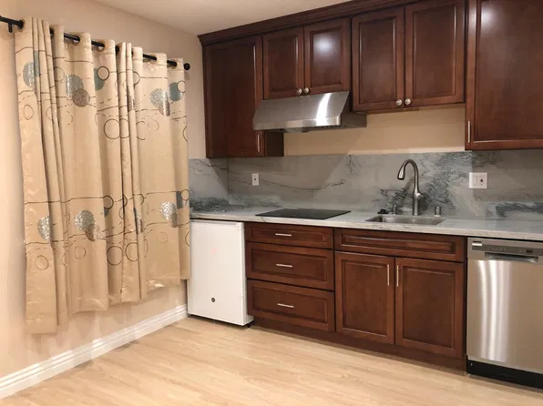 1149 Jamestown Dr, Sunnyvale, CA 94087