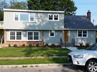 14 Robert Ave #1-2, Massapequa, NY 11758