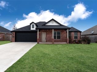 1317 S Highbush Ave, Fayetteville, AR 72701