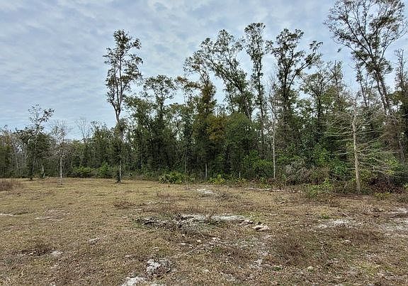 4th image of 825 NE 362nd Ave