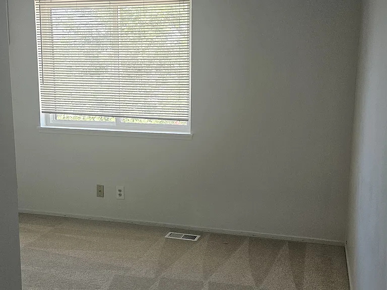 Upstairs 2nd bedroom