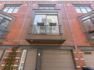320 N Clinton St APT C, Chicago, IL 60661