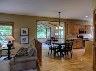 4745 Harbor Ln N, Plymouth, MN 55446