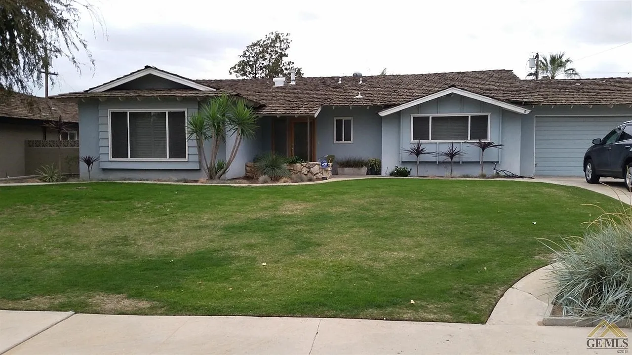 3 bed, 1903 sqft, $2,595 — Photo 1