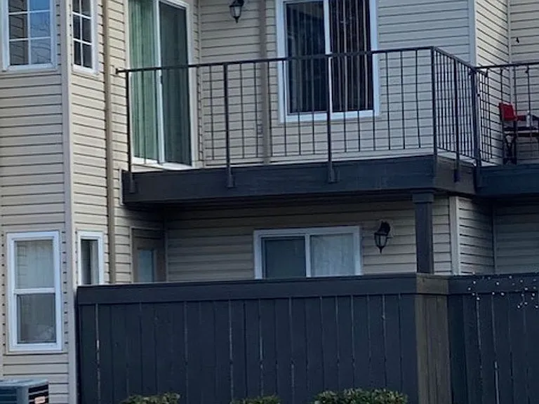 Carmel Woods Apartments — Photo 65
