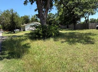 409 E Alamo St, Terrell, TX 75160
