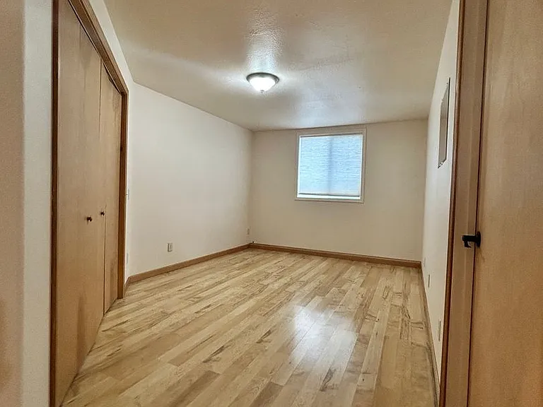 118 Kent Ln — Photo 10