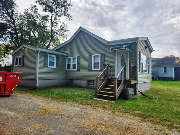 7001 Mississippi St, Merrillville, IN 46410