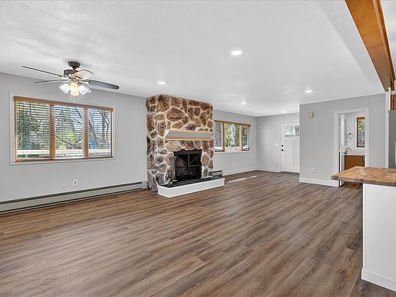 4th image of 2135 Marsh Ave