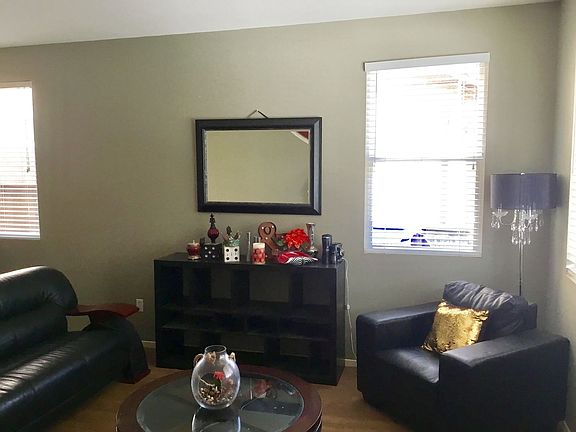 3rd image of 716 Vista San Matias