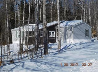 11 Brookside Dr, Saint Albans, ME 04971