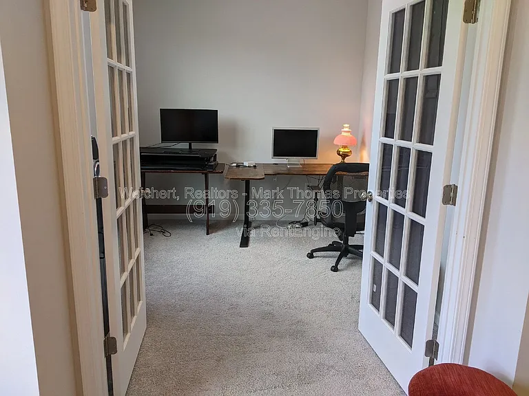 1035 Manorhaven Dr — Photo 16