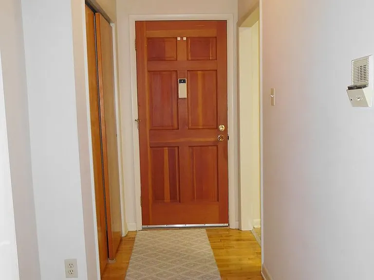 140 Snider Ave — Photo 1