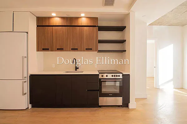 Rented by Douglas Elliman | media 29