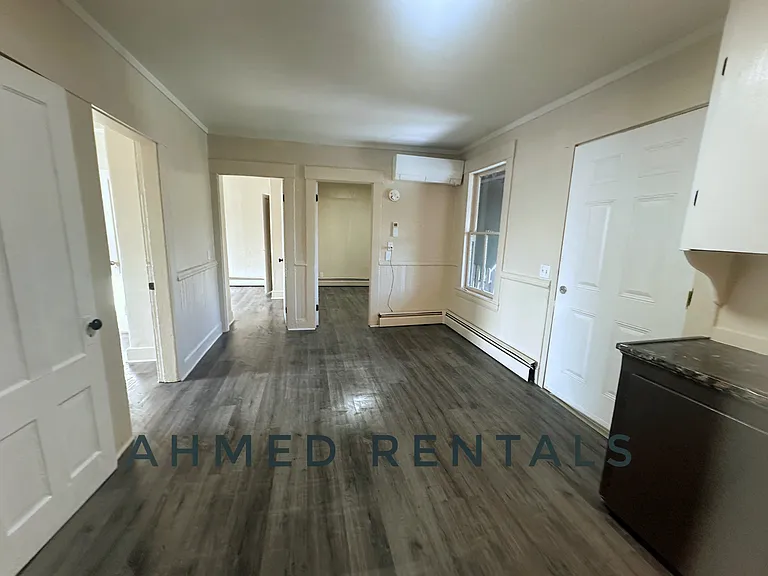 128 Alfred St #4 — Photo 9