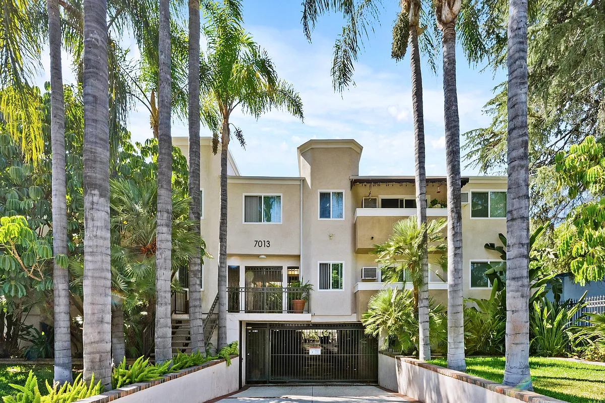 1 bed, 750 sqft, $1,995 — Photo 1