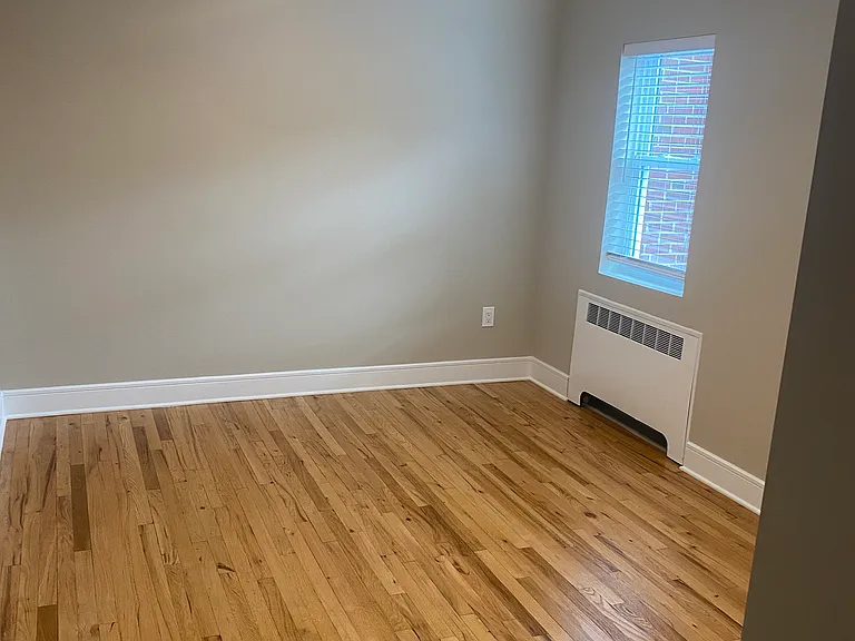1100 Collings Ave #2 — Photo 10