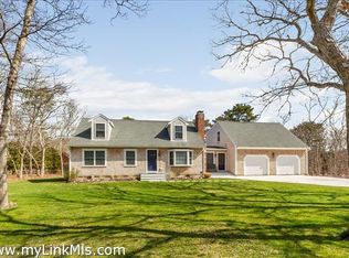 17 Tower Ridge Road, Oak Blufffs, MA 02557