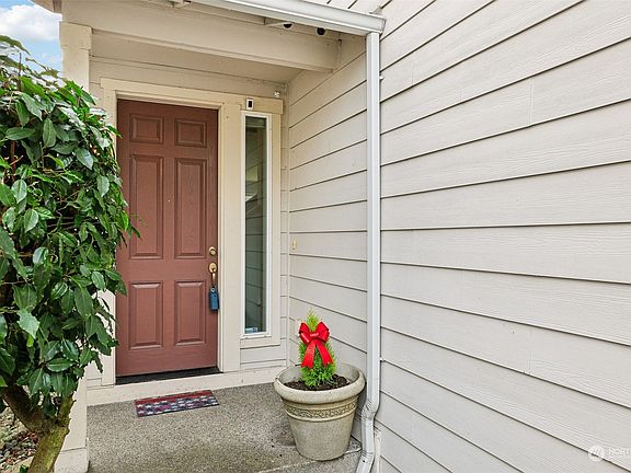 3rd image of 9802 187TH Street Ct E
