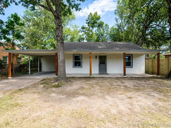 317 SE 4th St, Pryor, OK 74361