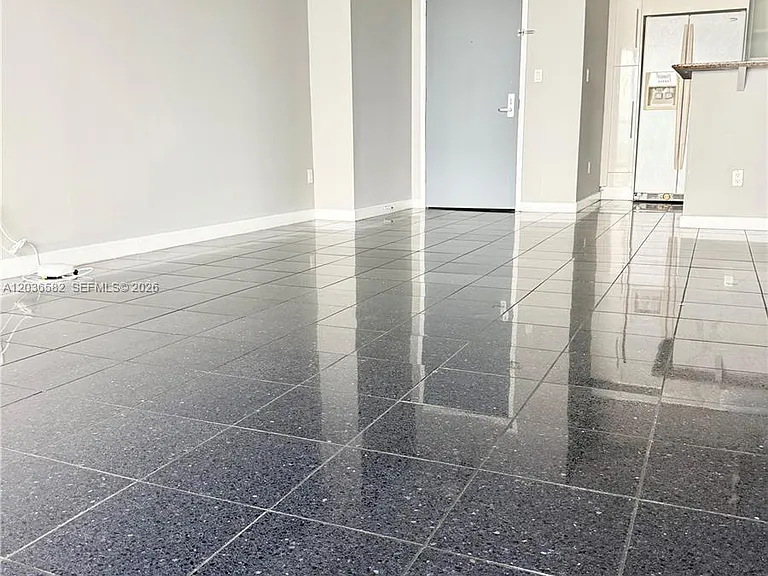 335 Biscayne Blvd #4200 — Photo 21
