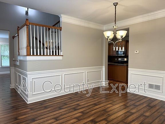 4th image of 6020 Falls Landing Dr
