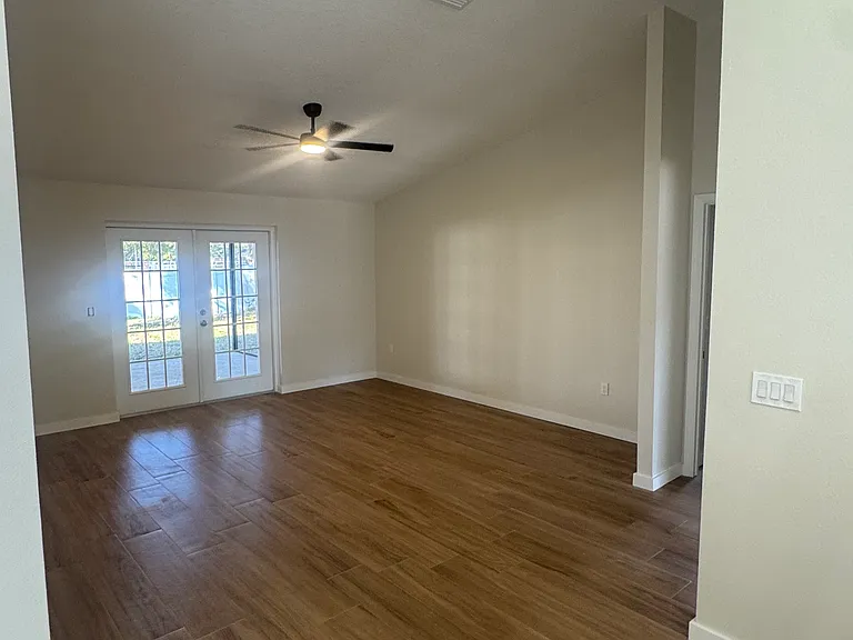 2221 Cimarron Ter — Photo 5