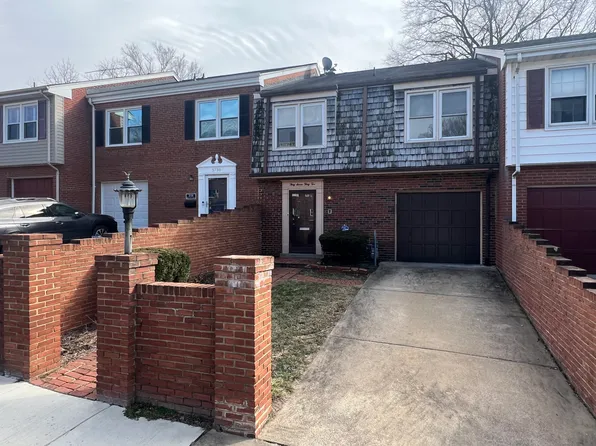 3732 12th St S, Arlington, VA 22204