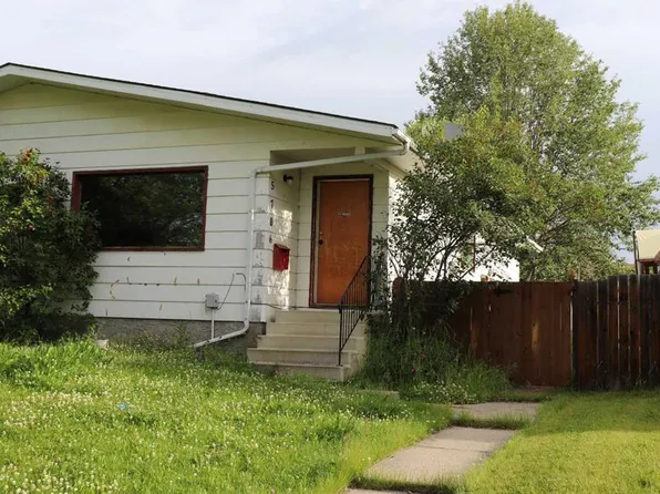 5706 W Haven Dr, Edson, AB T7E 1J6
