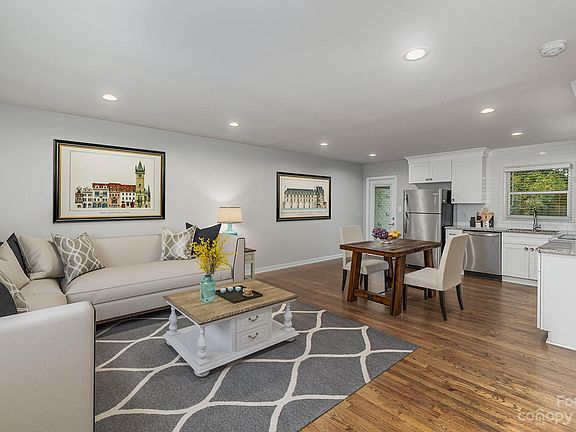 5th image of 1627 Herrin Ave