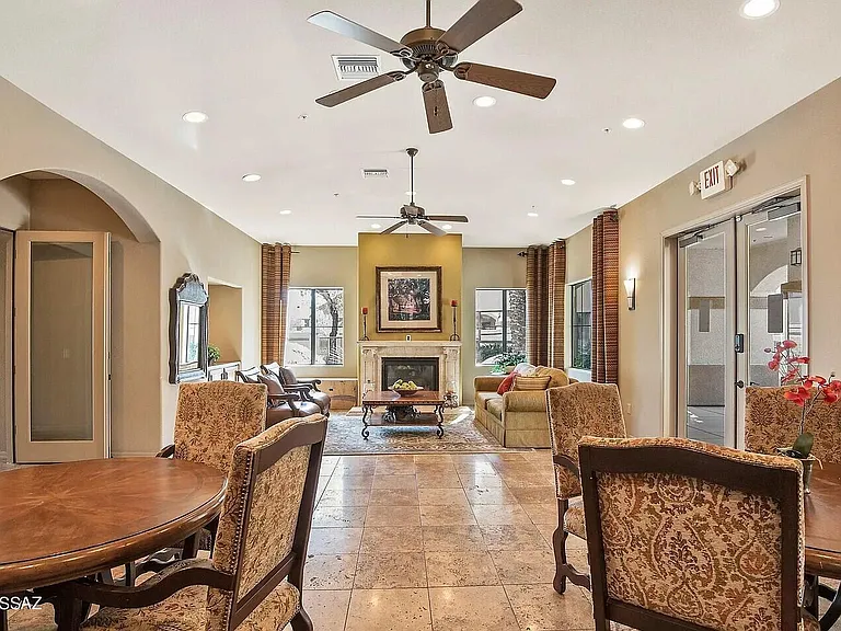 2550 E River Rd #16305 — Photo 32