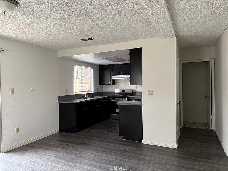 415-A S Orange Ave #A — Photo 2