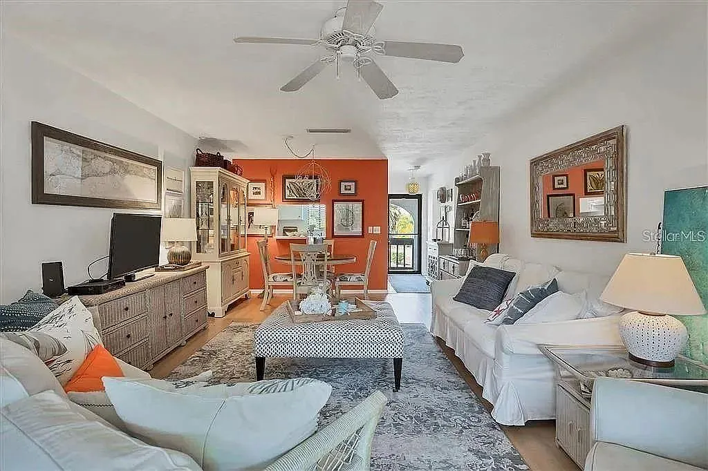 1 bed, 1.0 bath, 800 sqft, $1,950 — Photo 4