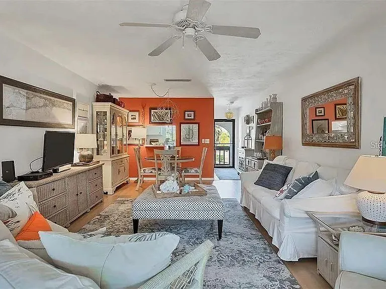 1650 Stickney Point Rd #50-202 — Photo 4