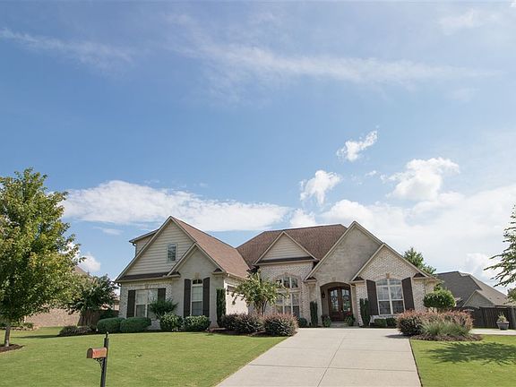 2nd image of 18 Branch Creek Dr