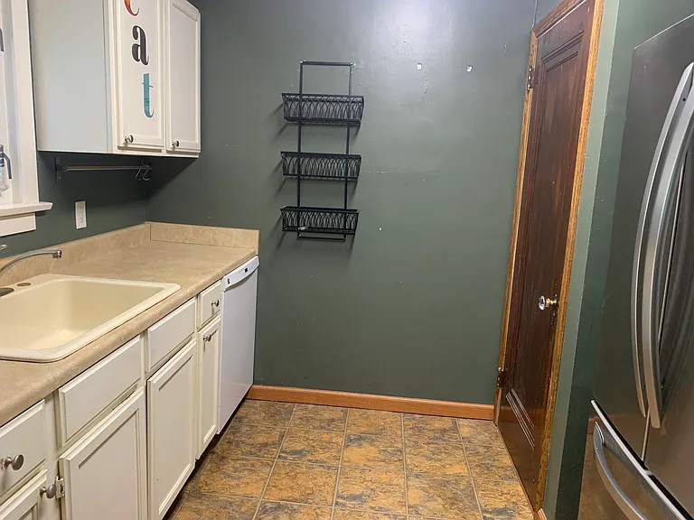 159 Erskine Ave — Photo 14