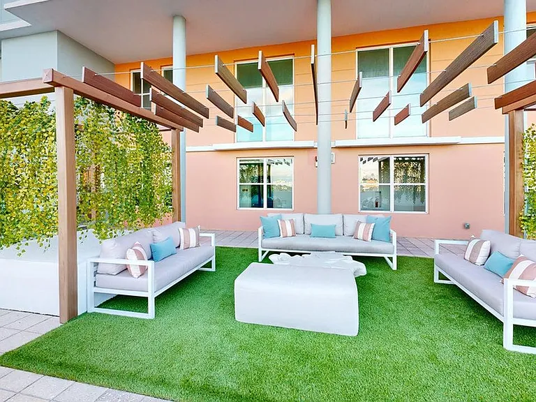 Sundeck