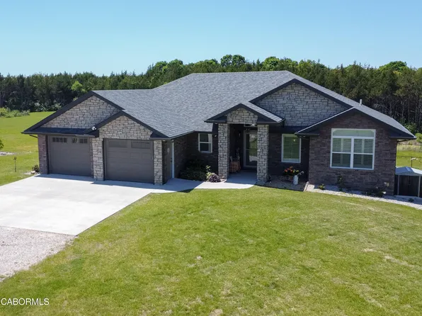 11555 County Road 385, Holts Summit, MO 65043