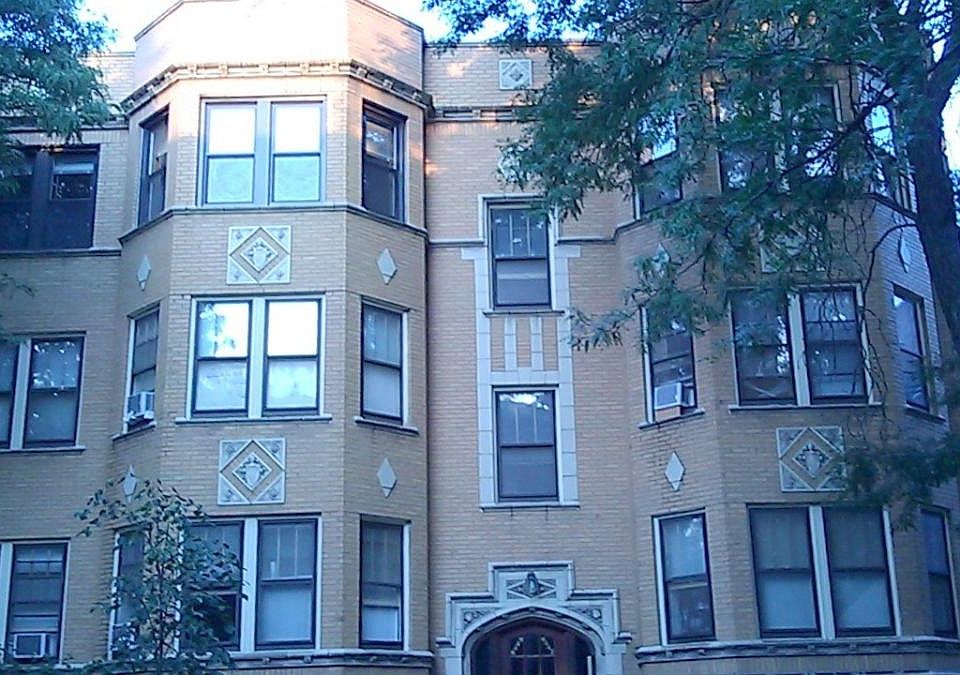 1st image of 6447 N Hoyne Ave APT 3