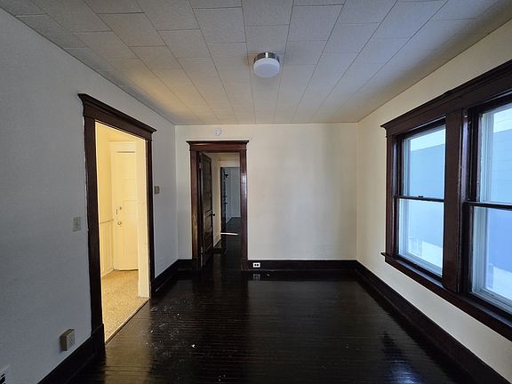 2nd image of 14 Eckhert St APT 1