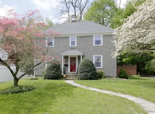 54 Lynnbrook Rd, Fairfield, CT 06825