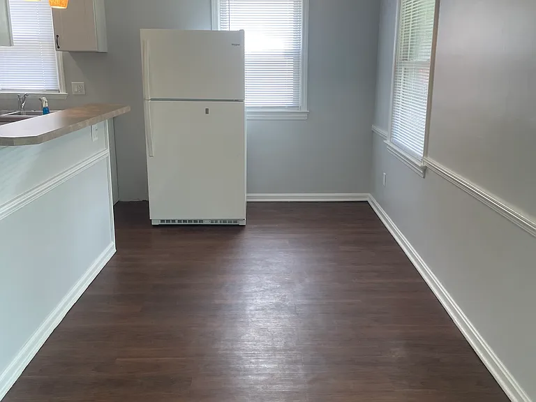 1241 Orchard Heights Dr — Photo 7