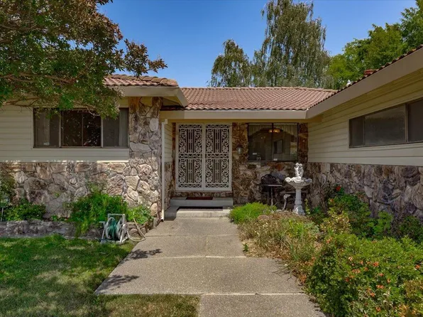 6855 Waterview Way, Sacramento, CA 95831