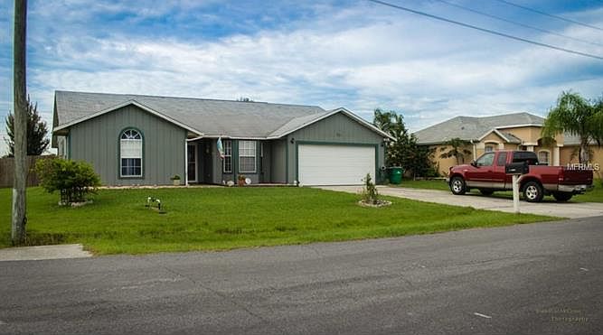 1st image of 921 Basilica Ln