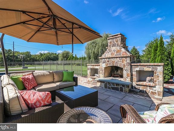 5th image of 312 Bohemia Mill Pond Dr