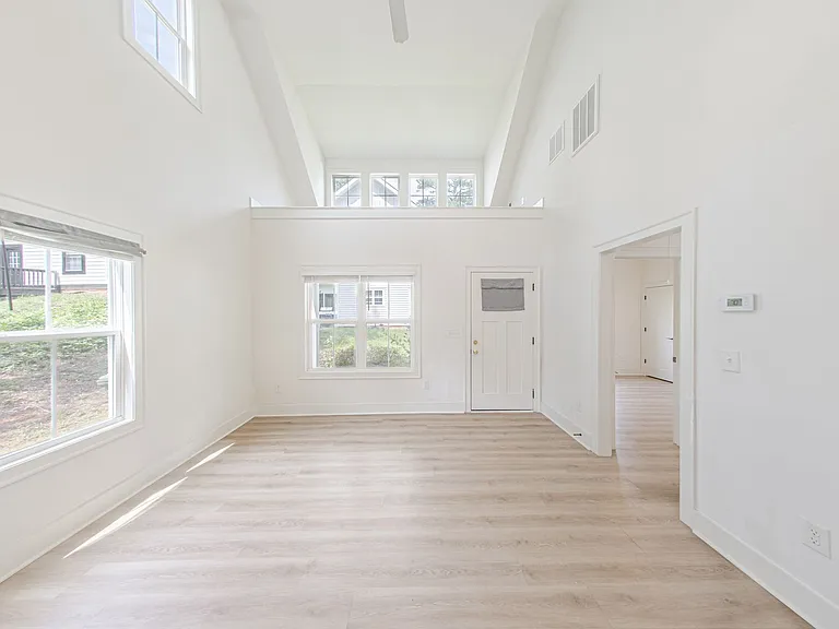 2400 Lowe St NW #B — Photo 11