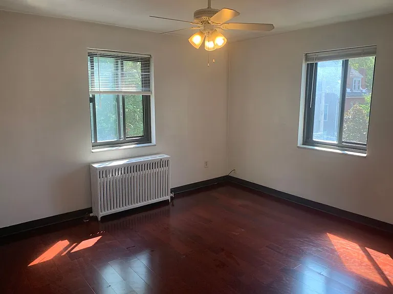819 College Avenue — Photo 16